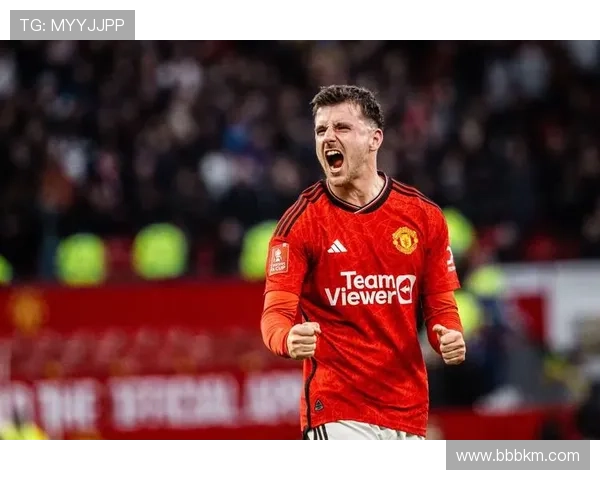 芒特滑跪庆祝曼联逆转胜利穿云箭助攻成关键时刻英雄